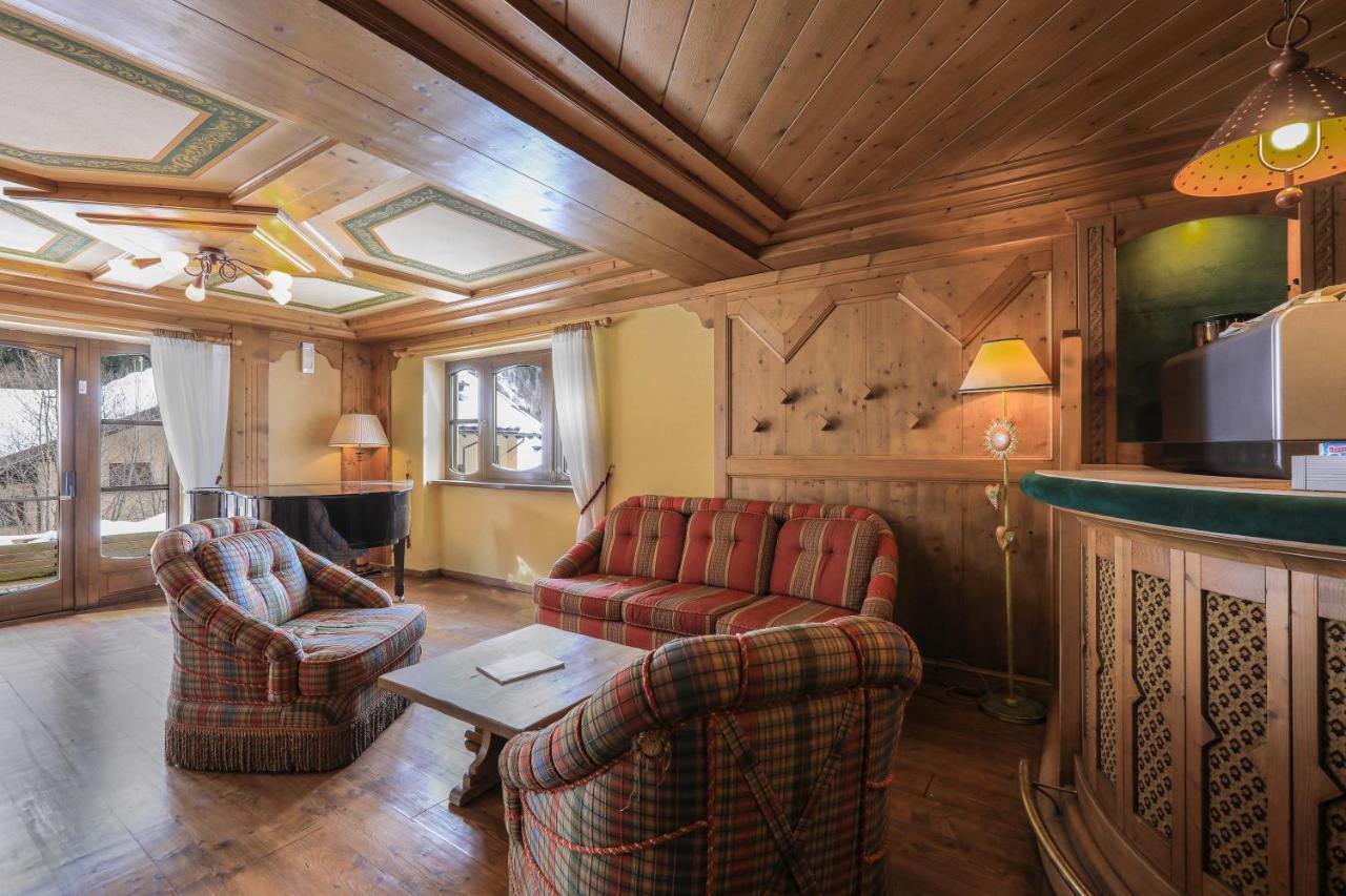 Hotel Perla Madonna Eksteriør billede