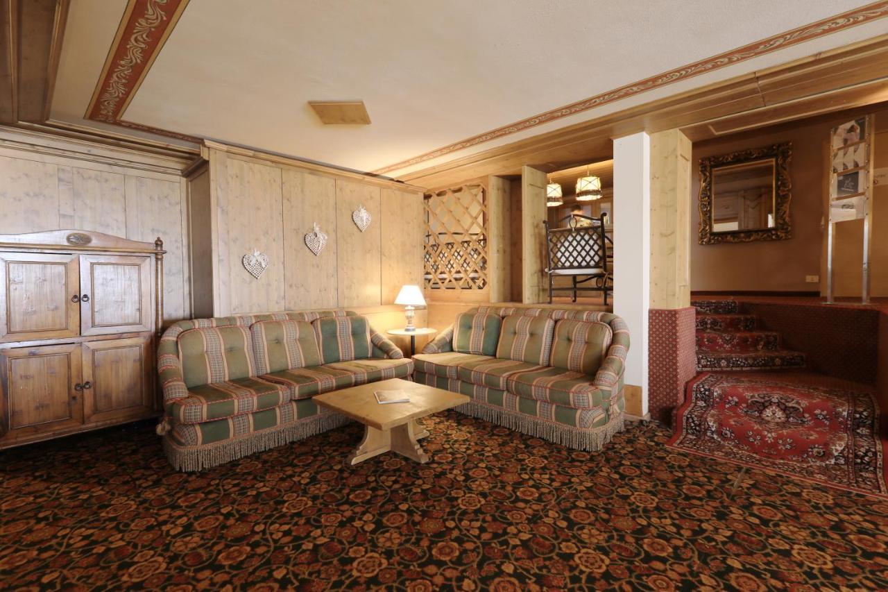 Hotel Perla Madonna Eksteriør billede